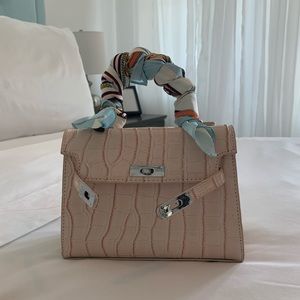 Tan Luxury Handbag (offers accepted)